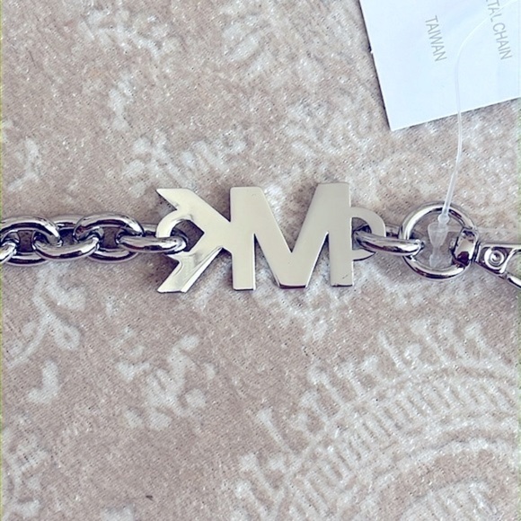 Brand New Michael Kors Silver Tone Metal Chain Belt Cinched Waist - Picture 9 of 14
